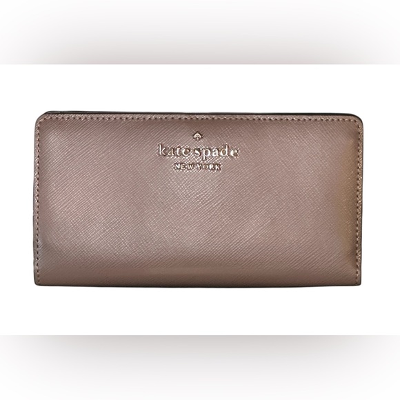 kate spade Handbags - EUC Kate Spade New York Laurel Way Stacy wallet.